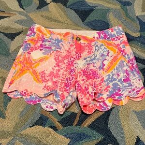 Lilly Pulitzer shorts, buttercup style, EUC, size 0